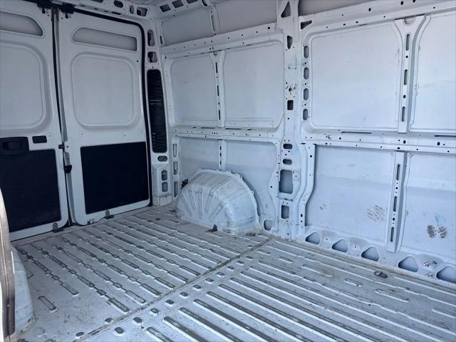 2024 Ram ProMaster 2500 Cargo Van Tradesman High Roof 136" WB w/Pass Seat