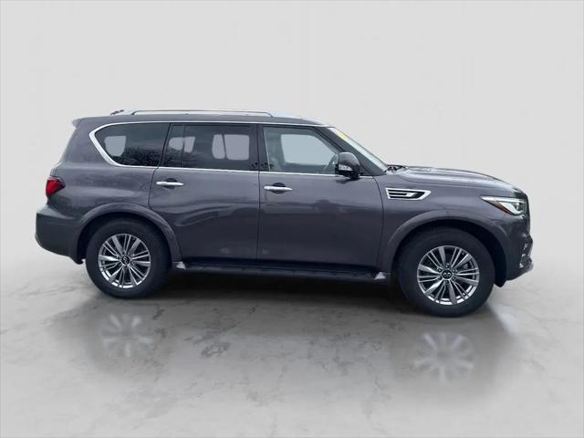 2022 INFINITI QX80 LUXE AWD