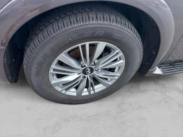 2022 INFINITI QX80 LUXE AWD