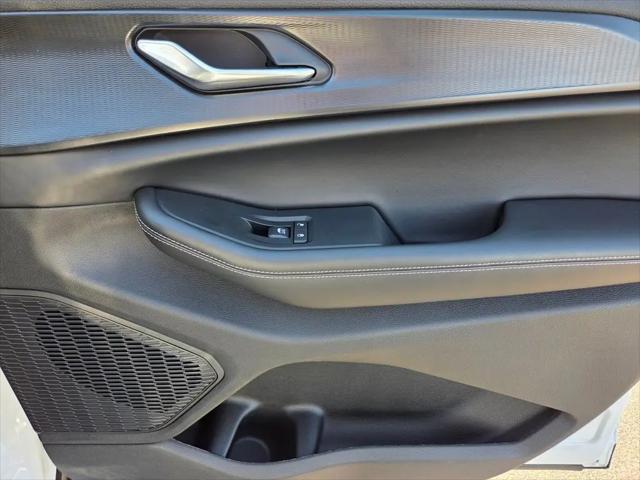 2025 Jeep Grand Cherokee Altitude X 4x2