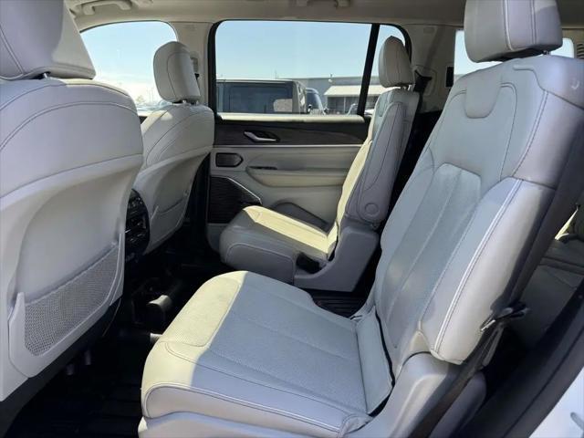 2023 Jeep Grand Cherokee L Overland 4x4