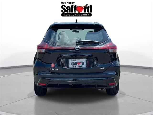 2024 Nissan Kicks SR Xtronic CVT