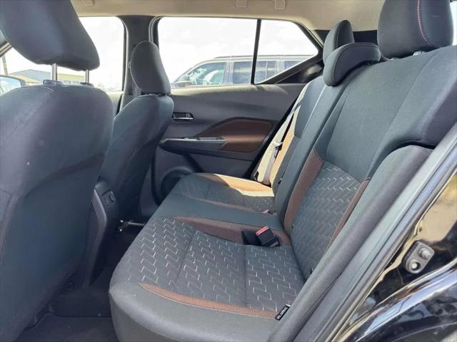 2024 Nissan Kicks SR Xtronic CVT