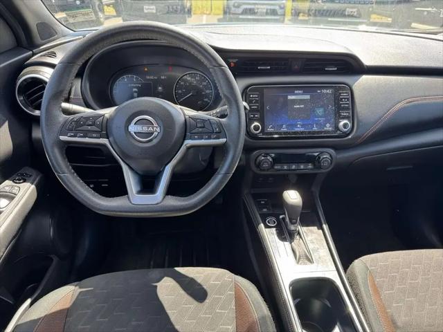2024 Nissan Kicks SR Xtronic CVT