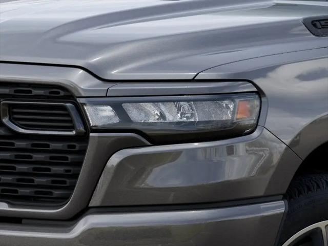 2026 Ram 1500 Express Crew Cab 4x4 57 Box