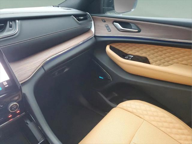 2024 Jeep Grand Cherokee Summit