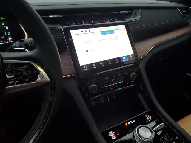 2024 Jeep Grand Cherokee Summit