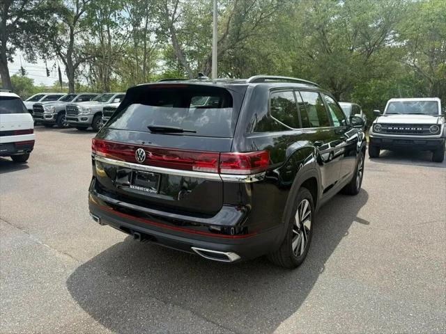 2025 Volkswagen Atlas 2.0T SE w/Technology