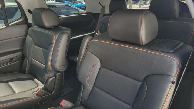 2022 GMC Acadia AWD AT4
