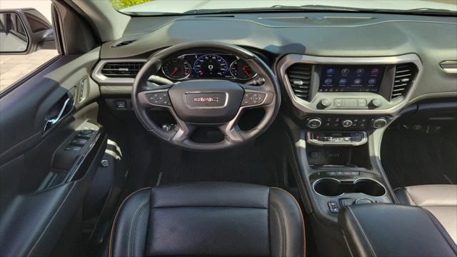 2022 GMC Acadia AWD AT4