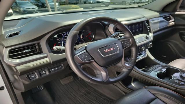 2022 GMC Acadia AWD AT4