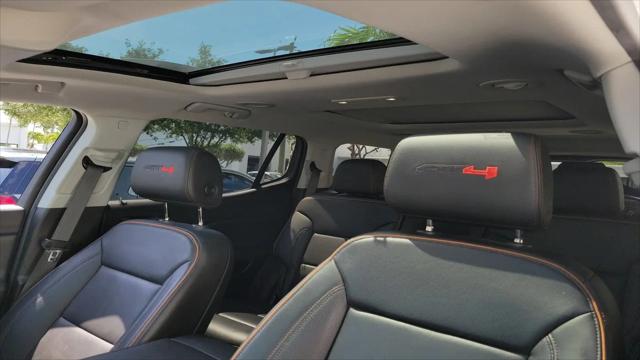 2022 GMC Acadia AWD AT4