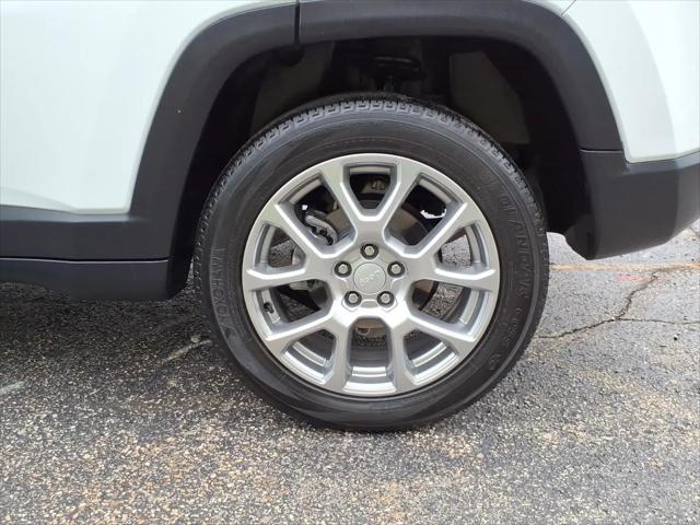 2024 Jeep Compass Latitude Lux FWD