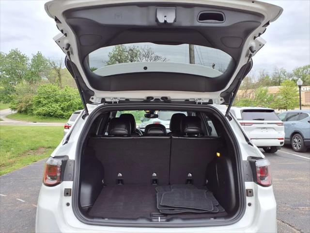 2024 Jeep Compass Latitude Lux FWD