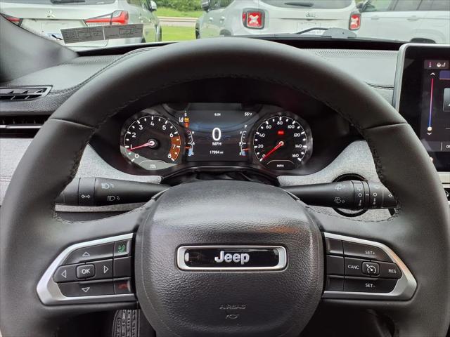 2024 Jeep Compass Latitude Lux FWD