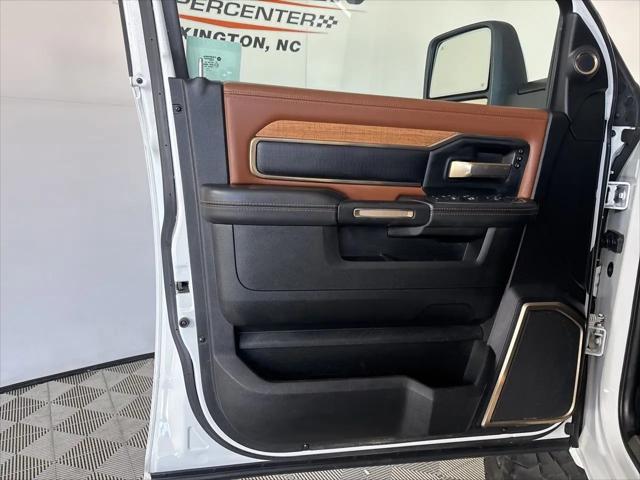 2024 Ram 3500 Limited Longhorn Crew Cab 4x4 8' Box