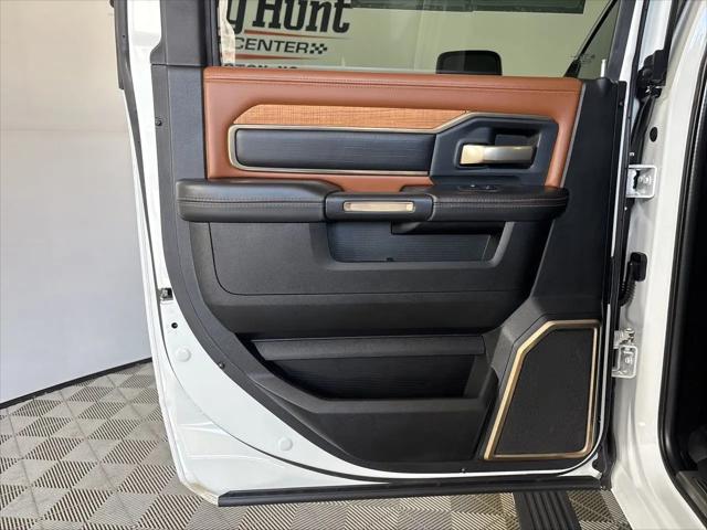 2024 Ram 3500 Limited Longhorn Crew Cab 4x4 8' Box