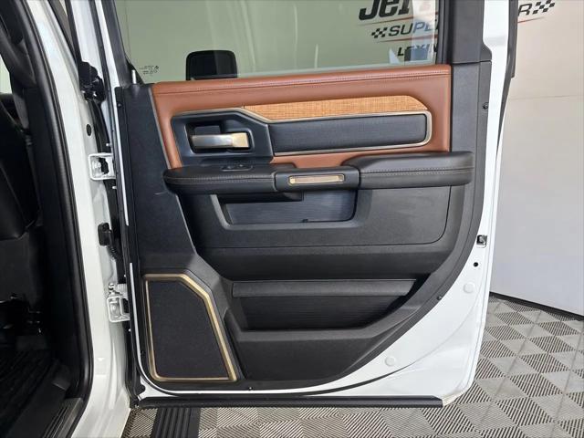 2024 Ram 3500 Limited Longhorn Crew Cab 4x4 8' Box