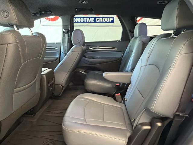 2023 Buick Enclave Essence AWD