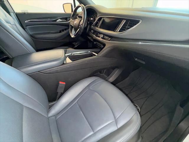 2023 Buick Enclave Essence AWD