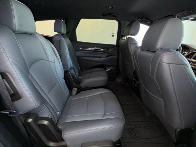 2023 Buick Enclave Essence AWD