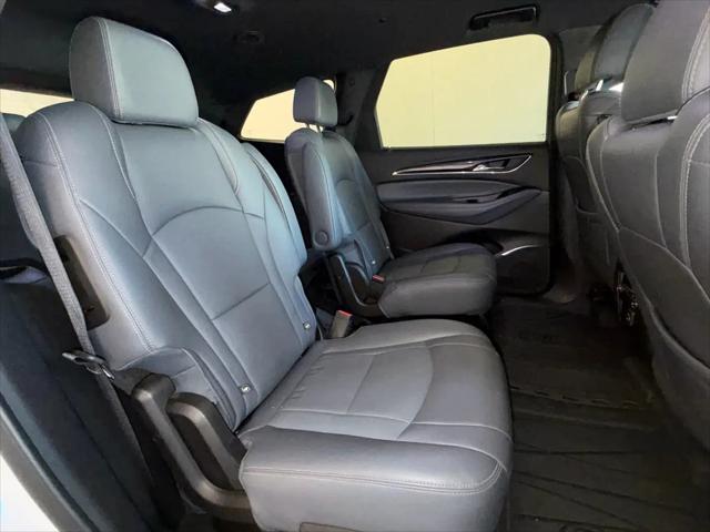 2023 Buick Enclave Essence AWD
