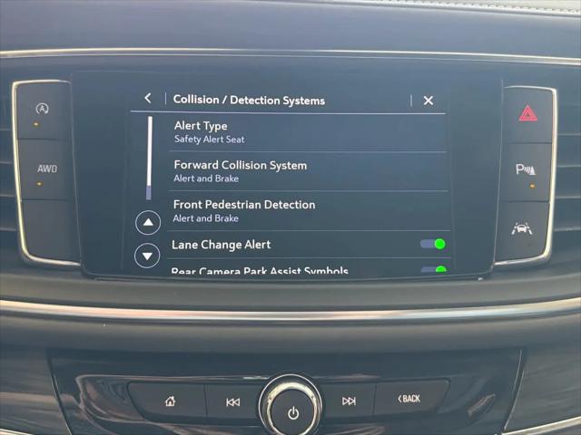 2023 Buick Enclave Essence AWD