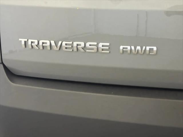 2023 Chevrolet Traverse AWD LT Cloth