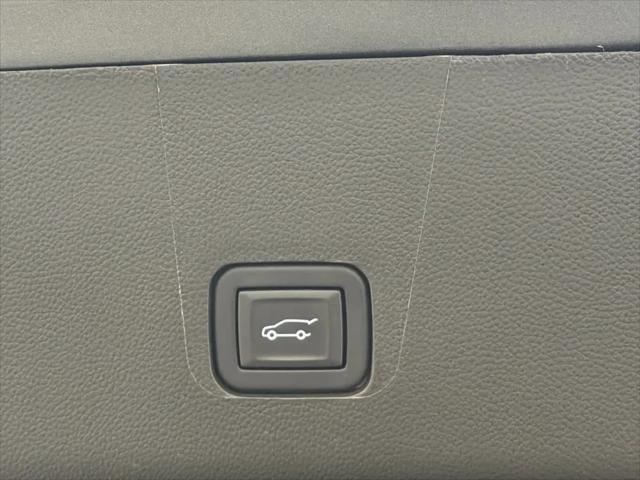 2023 Chevrolet Traverse AWD LT Cloth