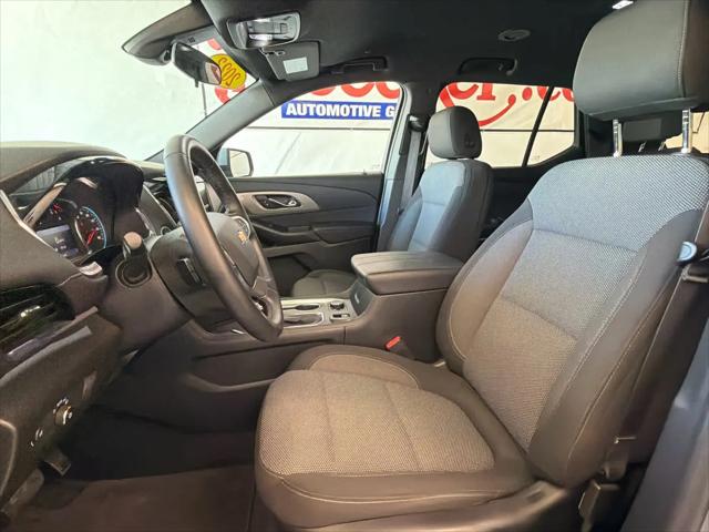 2023 Chevrolet Traverse AWD LT Cloth