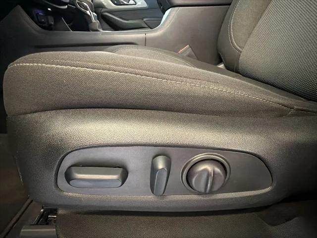 2023 Chevrolet Traverse AWD LT Cloth