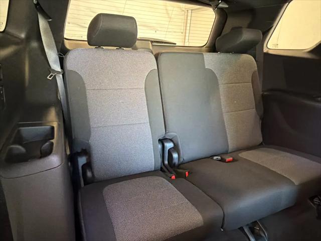 2023 Chevrolet Traverse AWD LT Cloth