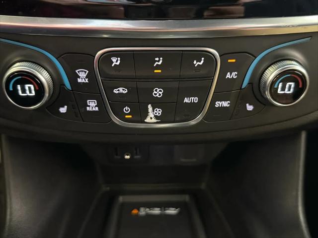 2023 Chevrolet Traverse AWD LT Cloth