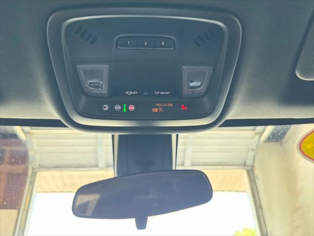2023 Chevrolet Traverse AWD LT Cloth