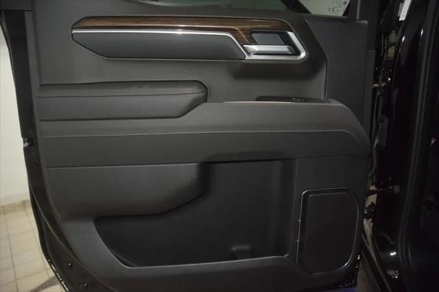 2026 Chevrolet Silverado 1500 4WD Crew Cab Short Bed RST