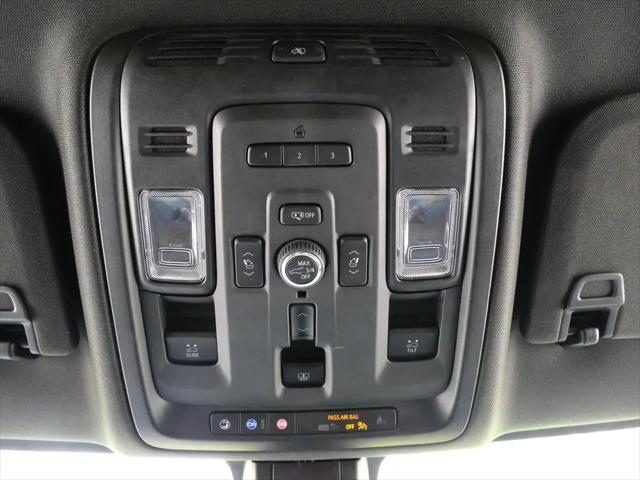 2022 GMC Yukon 4WD Denali