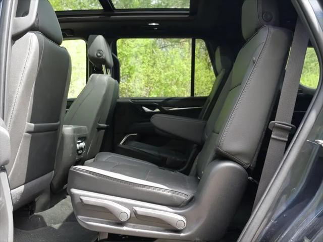 2022 GMC Yukon 4WD Denali