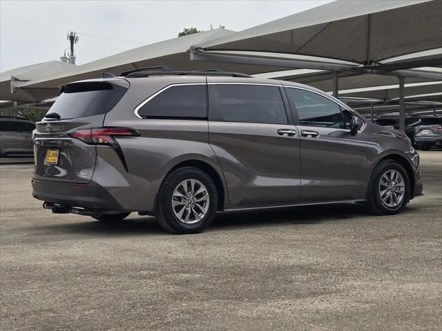 2022 Toyota Sienna XLE