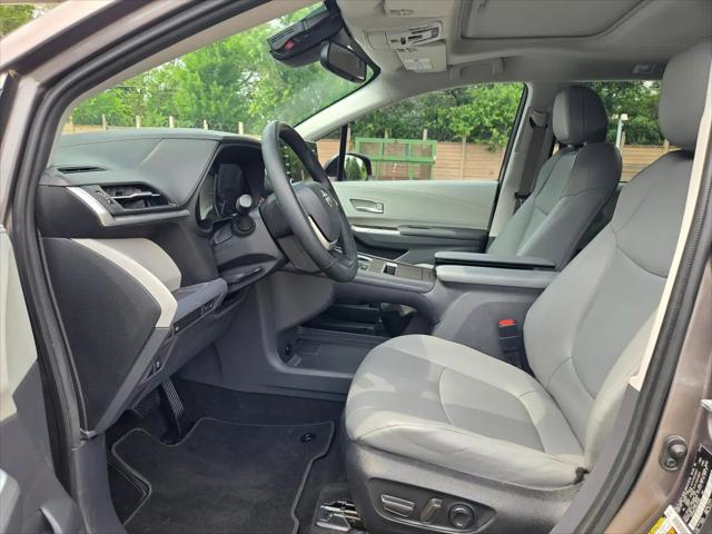 2022 Toyota Sienna XLE