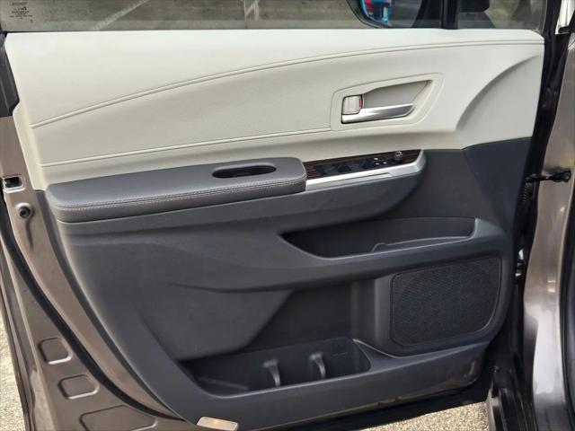 2022 Toyota Sienna XLE