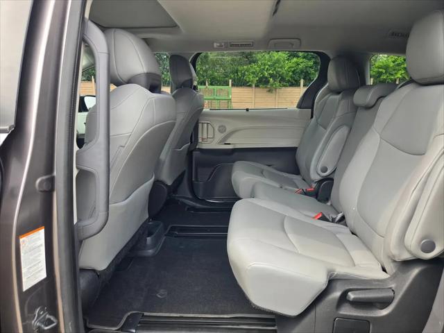 2022 Toyota Sienna XLE
