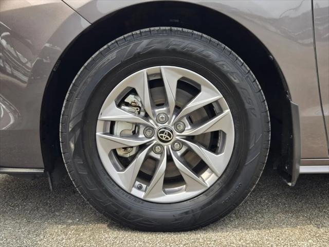 2022 Toyota Sienna XLE