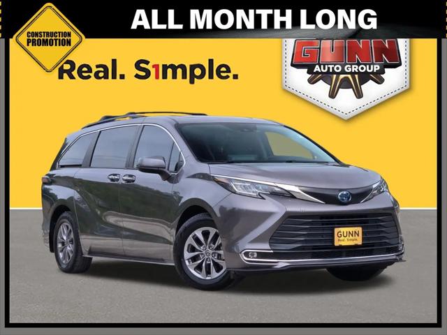 2022 Toyota Sienna XLE for sale in San Antonio, TX