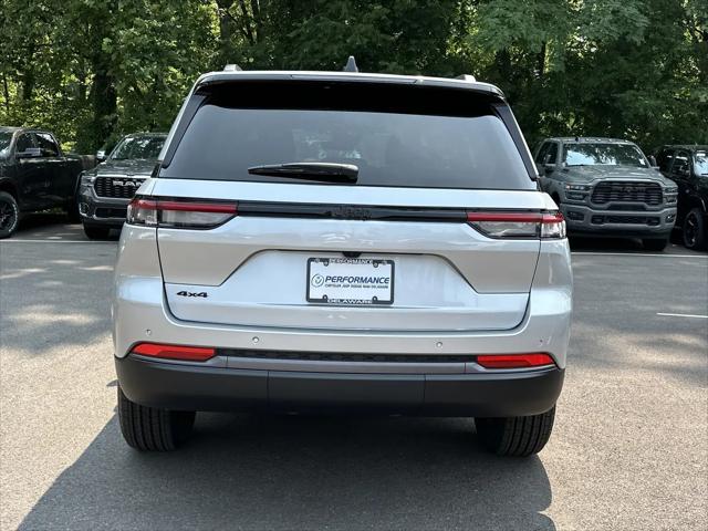 2026 Jeep Grand Cherokee Altitude 4x4