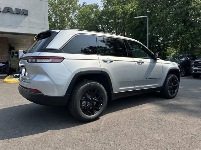 2026 Jeep Grand Cherokee Altitude 4x4