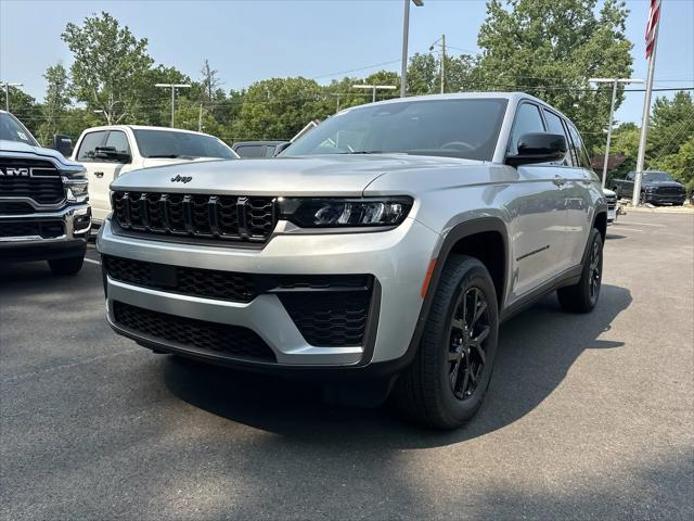 2026 Jeep Grand Cherokee Altitude 4x4