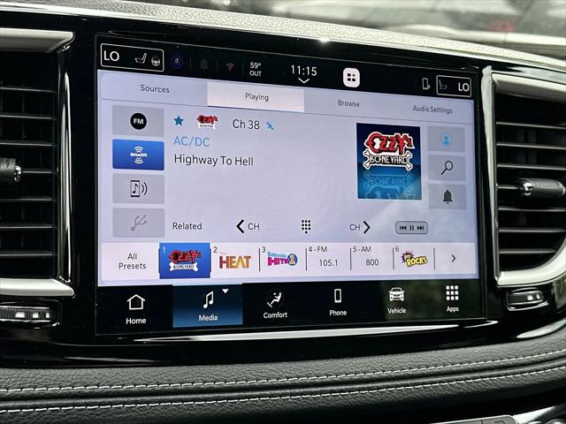 2027 Chrysler Pacifica Select