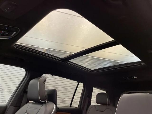 2025 Jeep Grand Cherokee L Summit Reserve 4x4