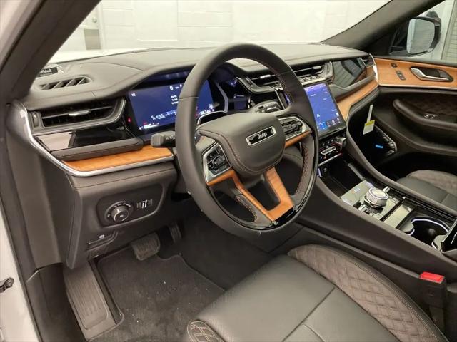 2025 Jeep Grand Cherokee L Summit Reserve 4x4
