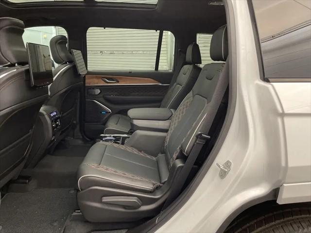 2025 Jeep Grand Cherokee L Summit Reserve 4x4